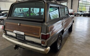 Jeep-Wagoneer-1983-SUV-19