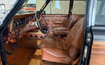 Jeep-Wagoneer-1983-SUV-26