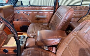 Jeep-Wagoneer-1983-SUV-36