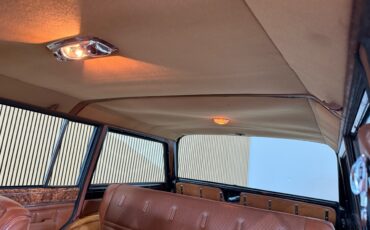 Jeep-Wagoneer-1983-SUV-38