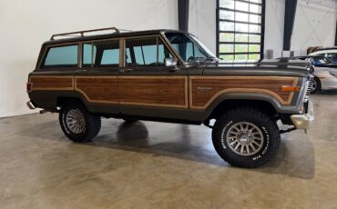Jeep-Wagoneer-1983-SUV-9