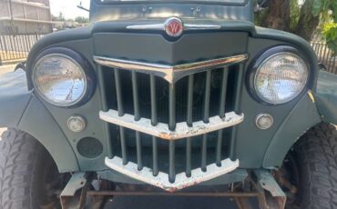 Jeep-Willys-1961-Green-11
