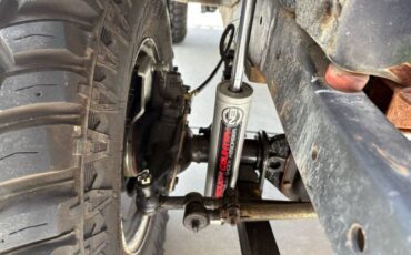 Jeep-Willys-1962-Black-2