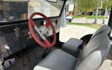 Jeep-Willys-1962-Black-7