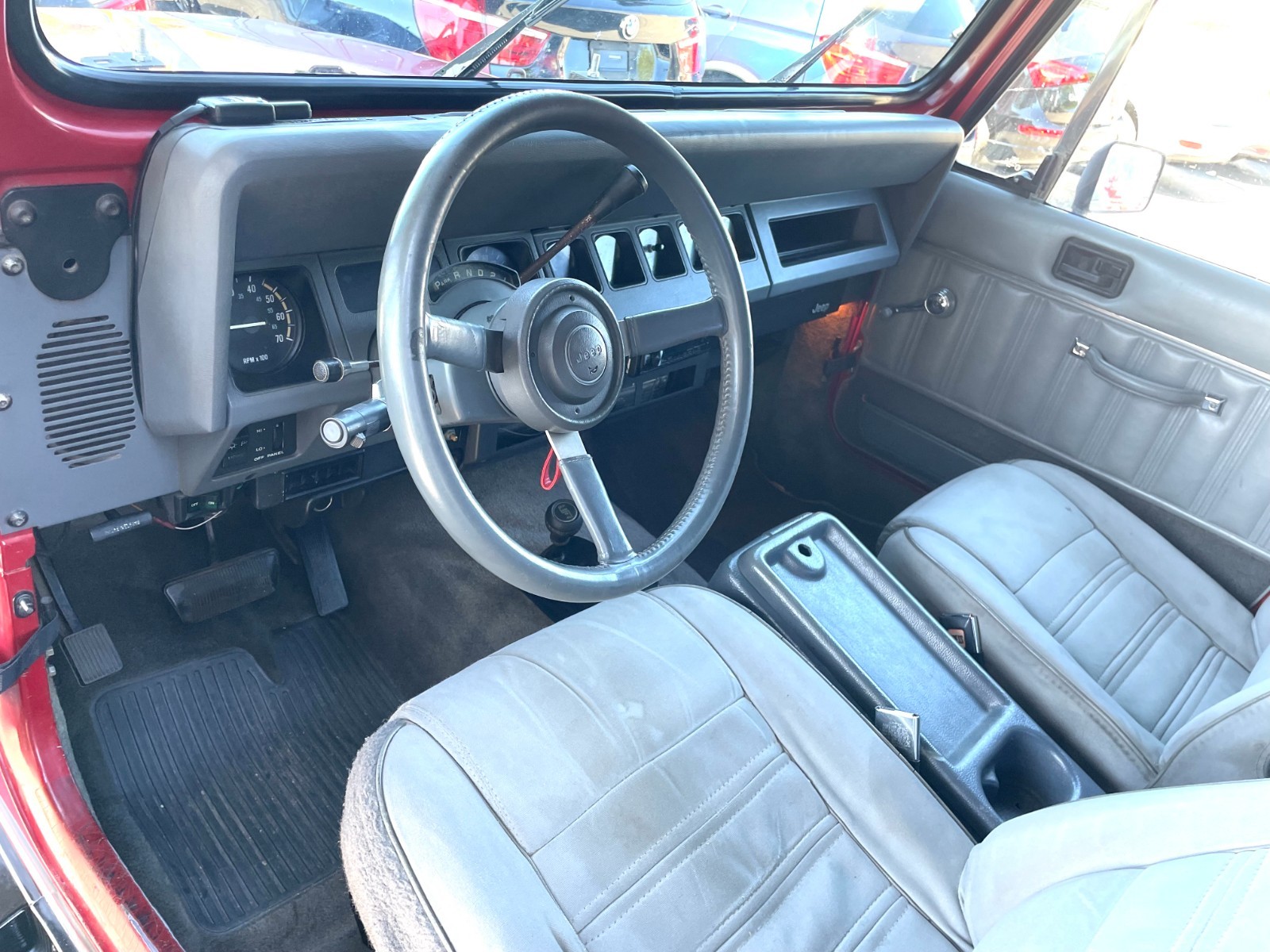 Jeep-Wrangler-1988-SUV-11