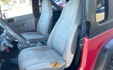 Jeep-Wrangler-1988-SUV-14