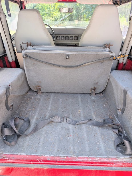Jeep-Wrangler-1988-SUV-9
