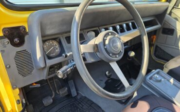 Jeep-Wrangler-1989-17