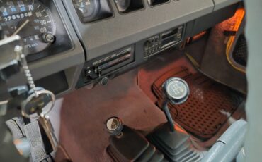 Jeep-Wrangler-1989-21