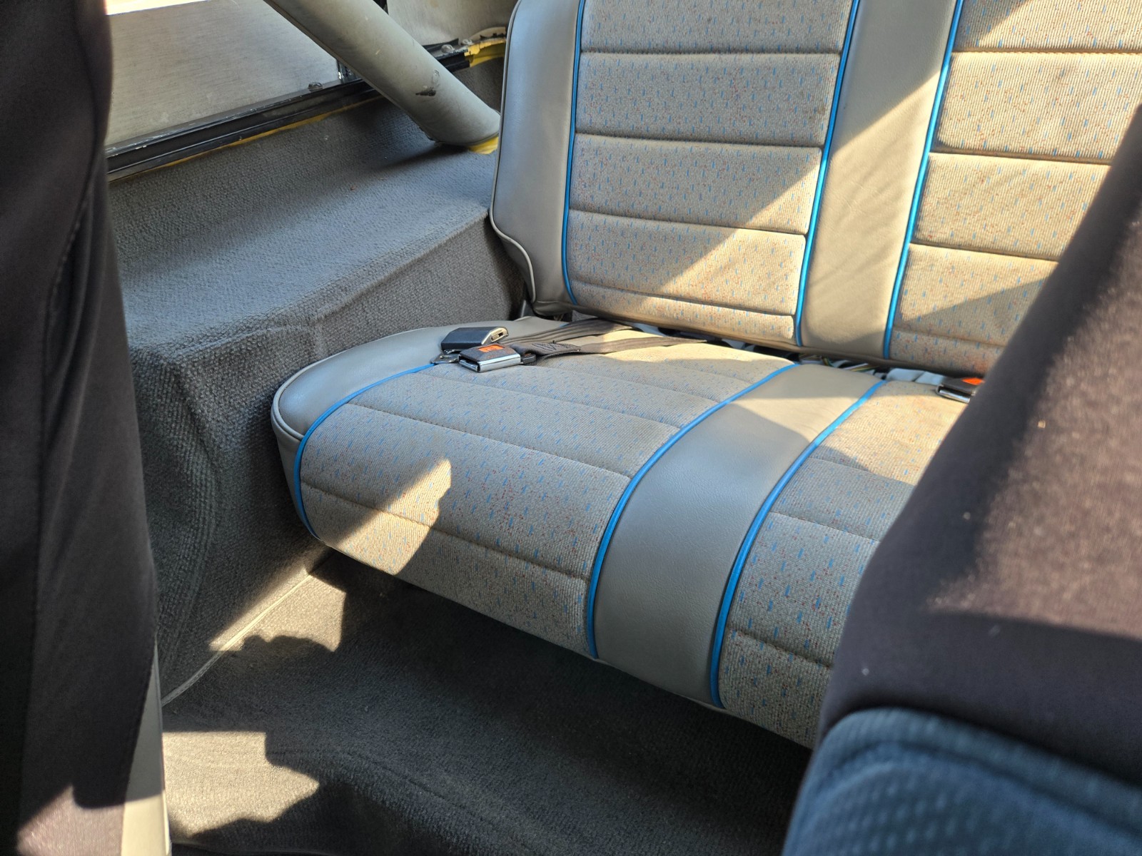 Jeep-Wrangler-1989-24
