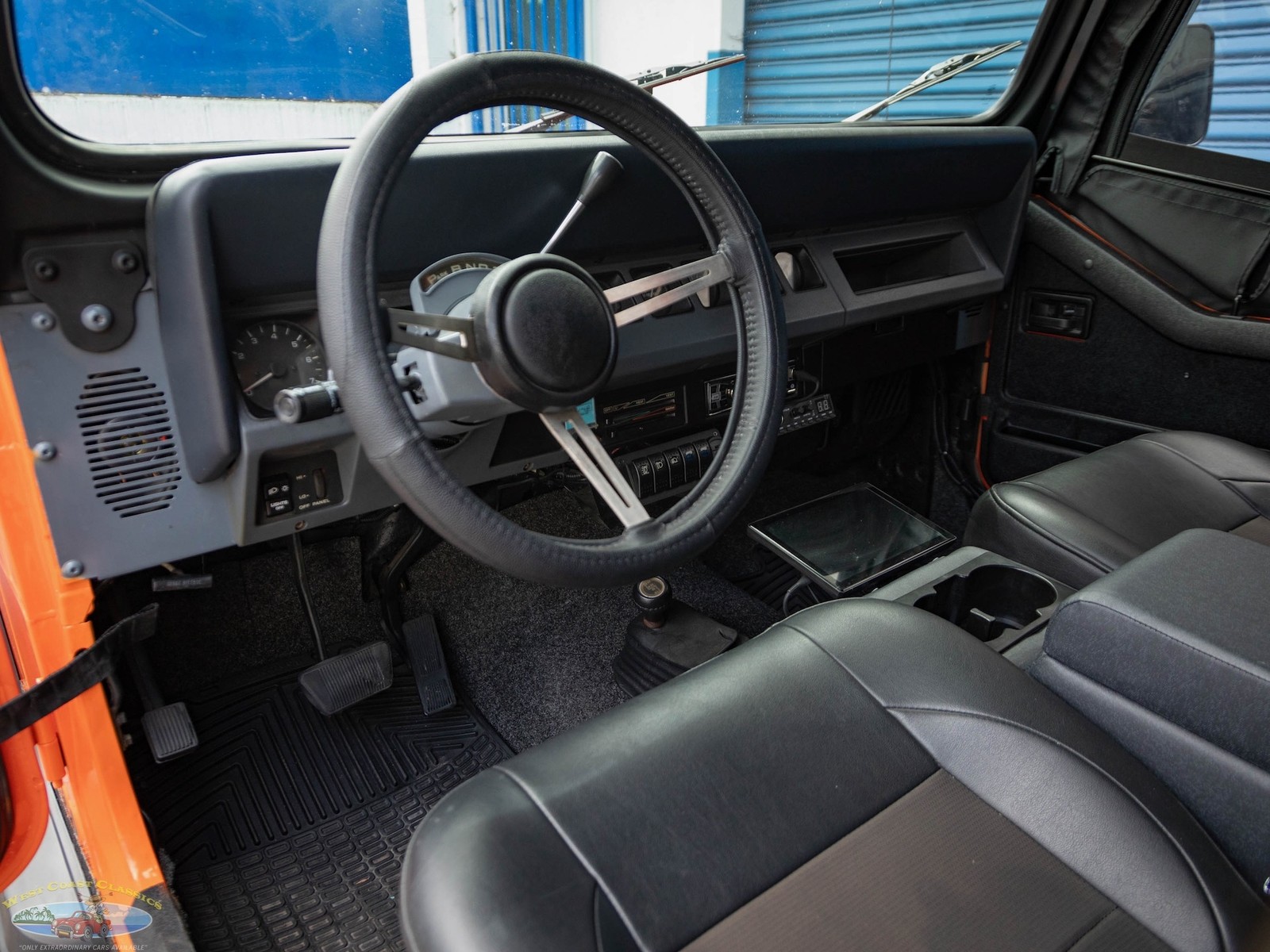 Jeep-Wrangler-Custom-1994-SUV-33