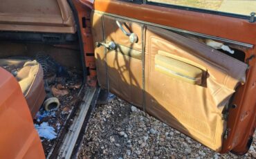 Jeep-cherokee-1975-orange-14