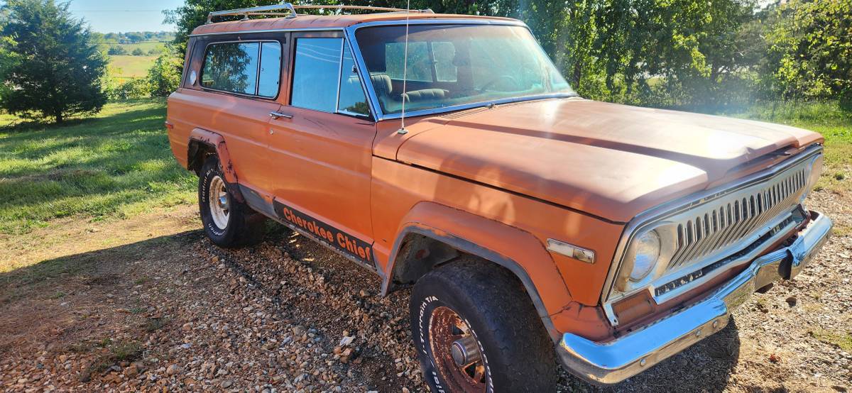 Jeep-cherokee-1975-orange-2