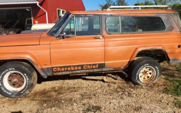 Jeep-cherokee-1975-orange-3