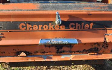 Jeep-cherokee-1975-orange-8