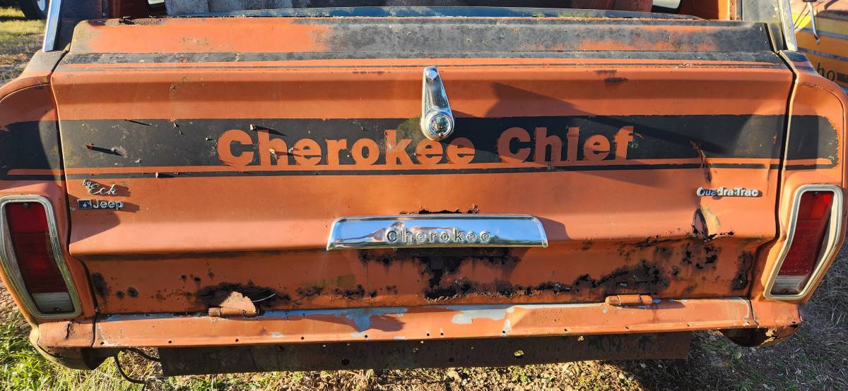 Jeep-cherokee-1975-orange-8