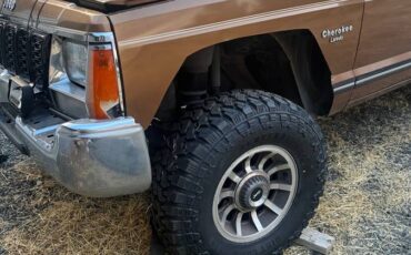 Jeep-cherokee-1985-brown-14