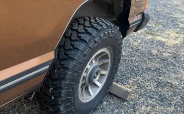Jeep-cherokee-1985-brown-15