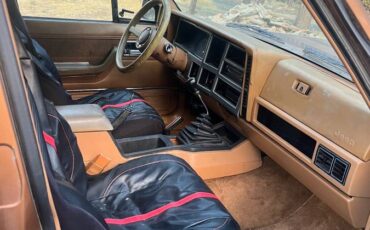 Jeep-cherokee-1985-brown-5