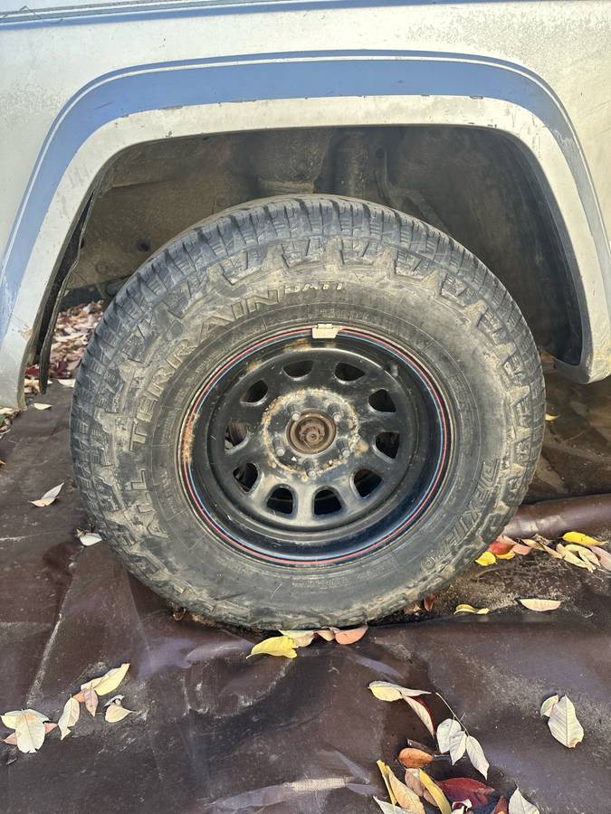 Jeep-cherokee-1986-blue-9