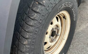 Jeep-cherokee-1986-white-4