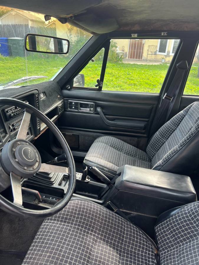 Jeep-cherokee-1986-white-6