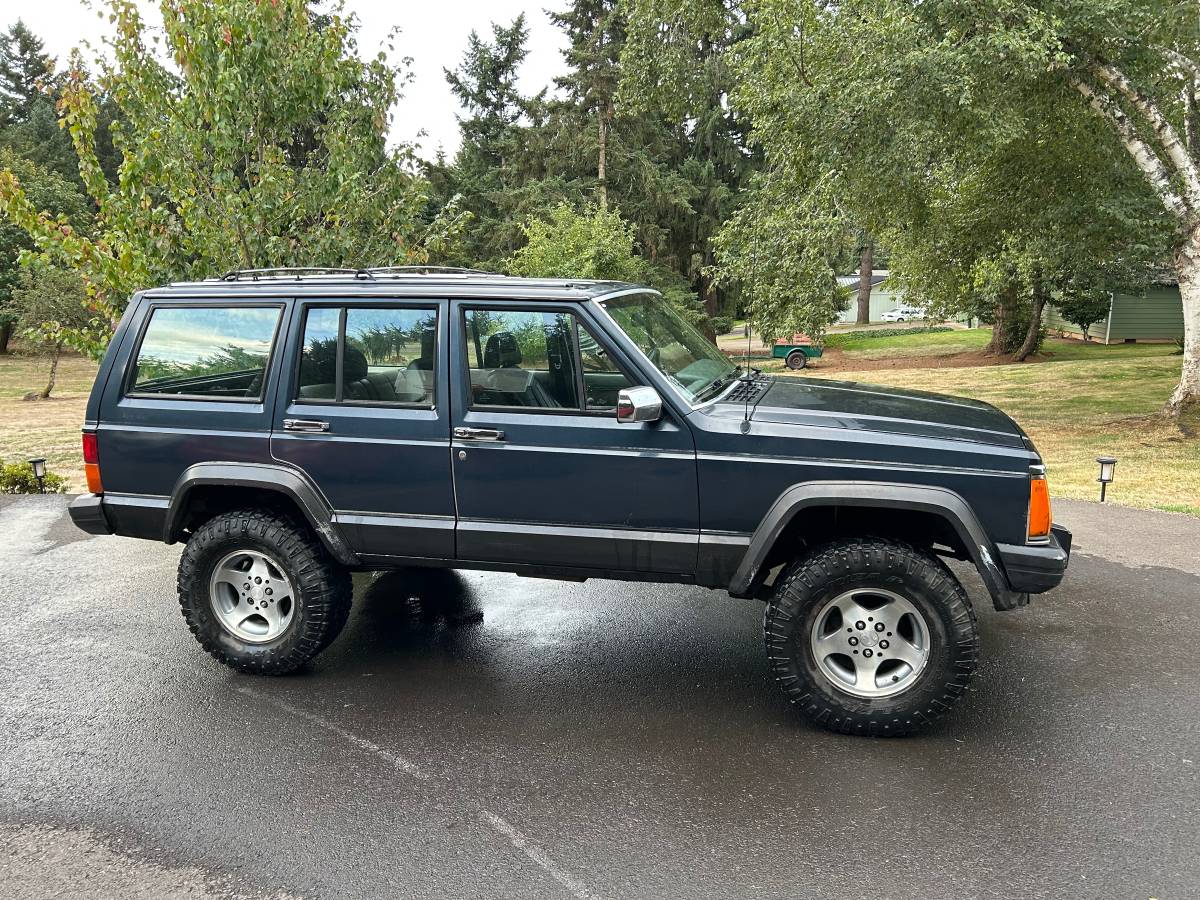 Jeep-cherokee-1989-blue-4