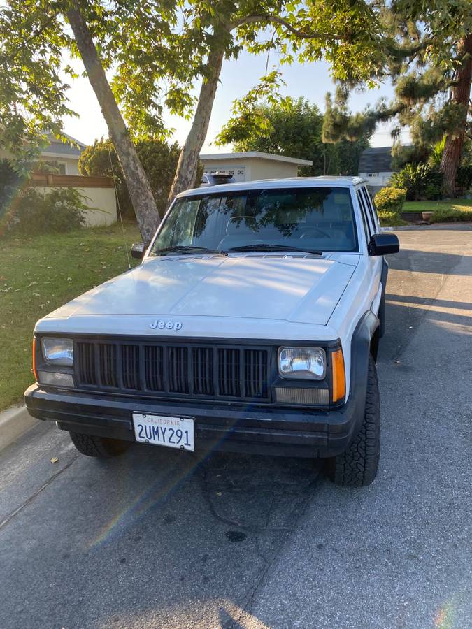 Jeep-cherokee-1989-white-1