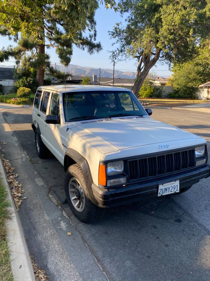 Jeep-cherokee-1989-white-2