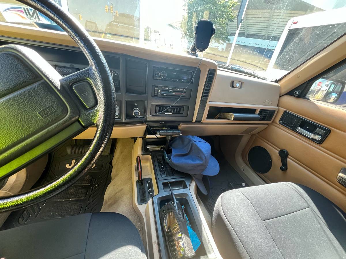 Jeep-cherokee-1996-black-7