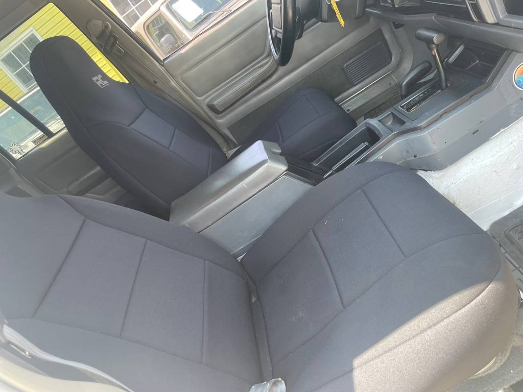Jeep-cherokee-1996-white-3