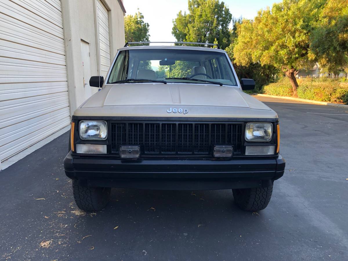 Jeep-cherokee-4x4-1989