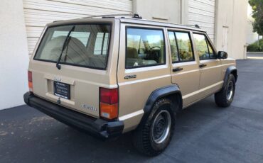 Jeep-cherokee-4x4-1989-27