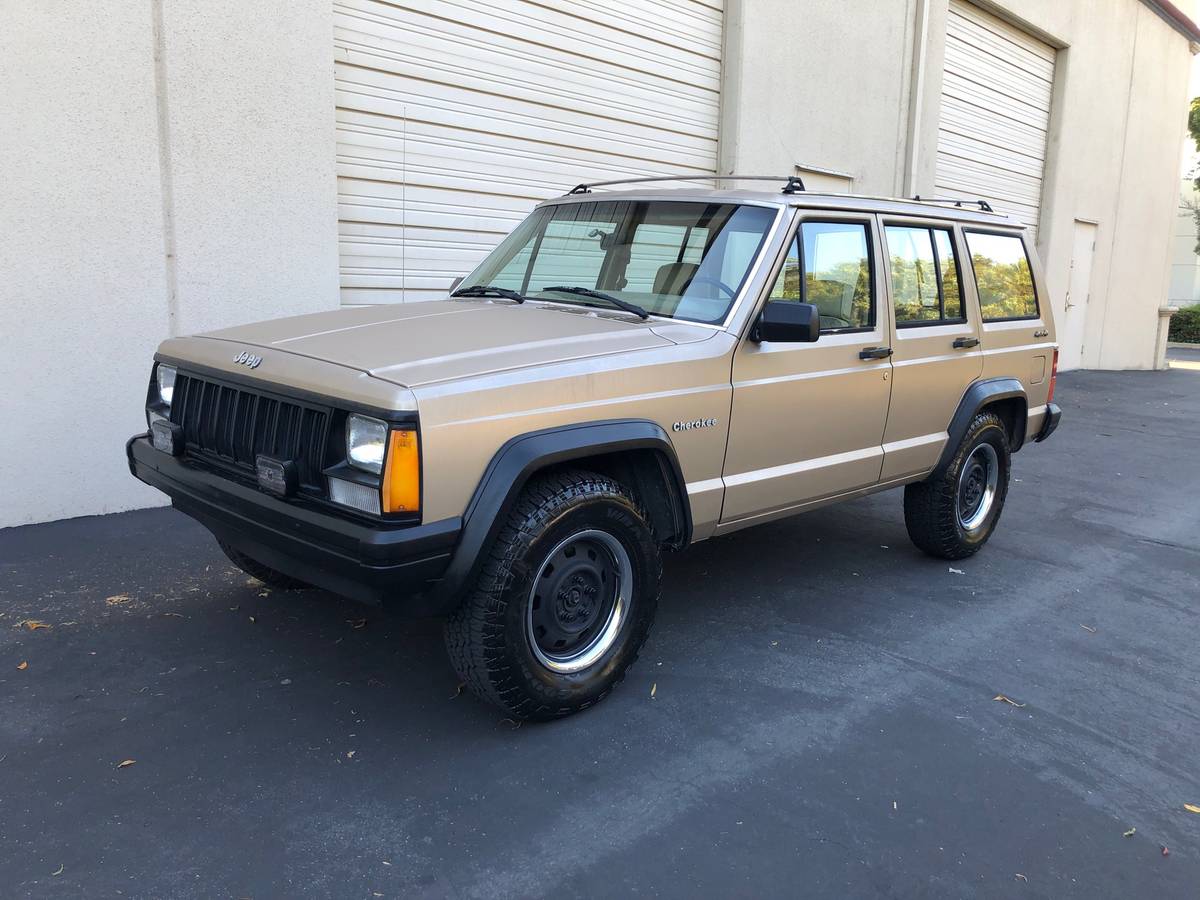 Jeep-cherokee-4x4-1989-34