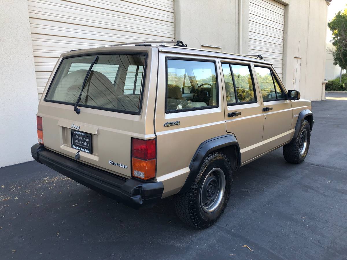 Jeep-cherokee-4x4-1989-6