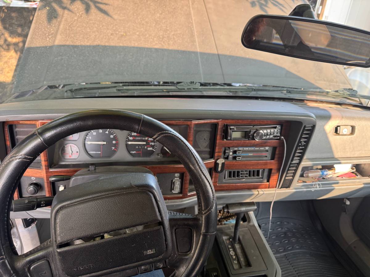 Jeep-cherokee-country-1995-16