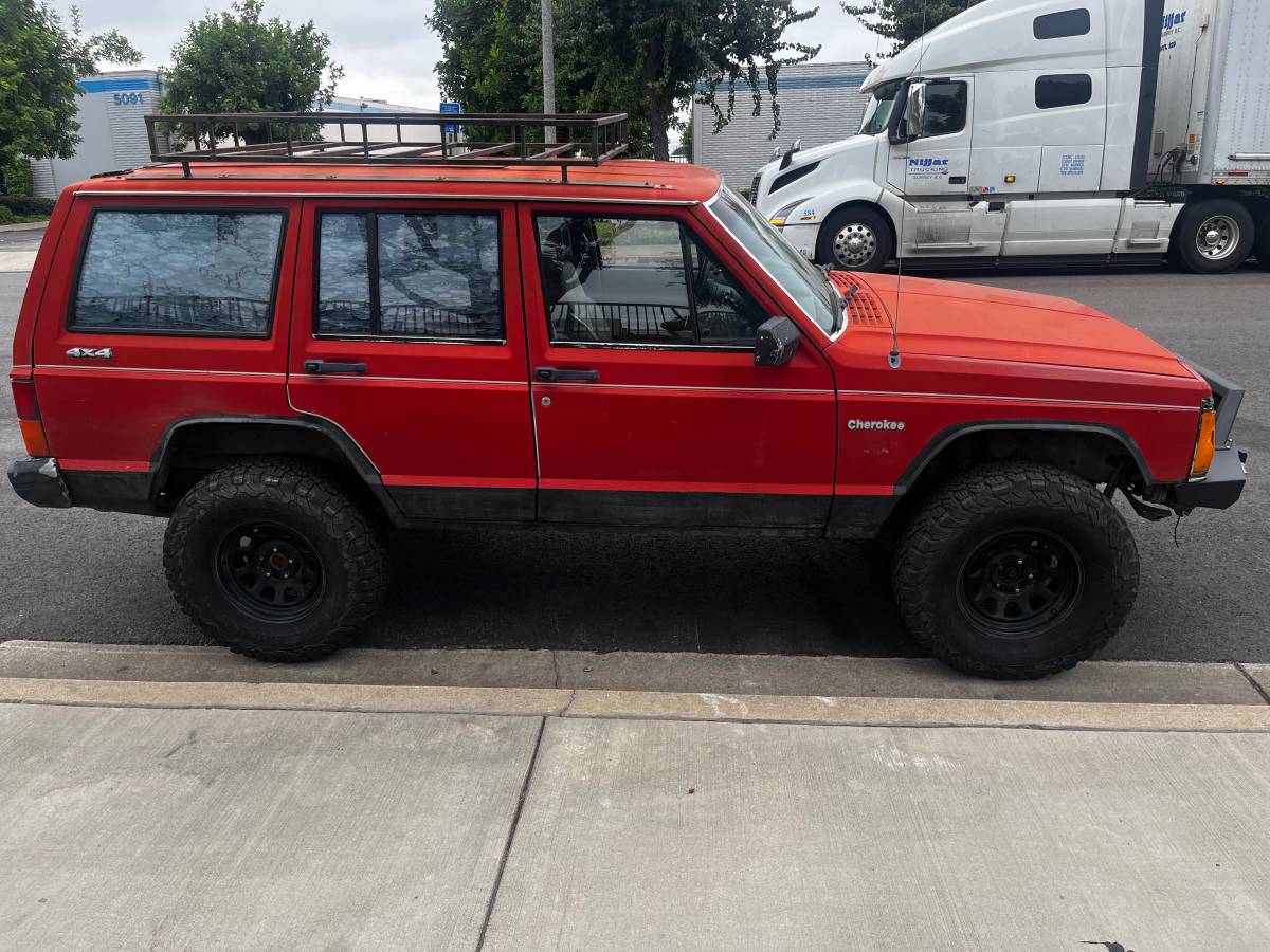 Jeep-cherokee-laredo-1990-red-15