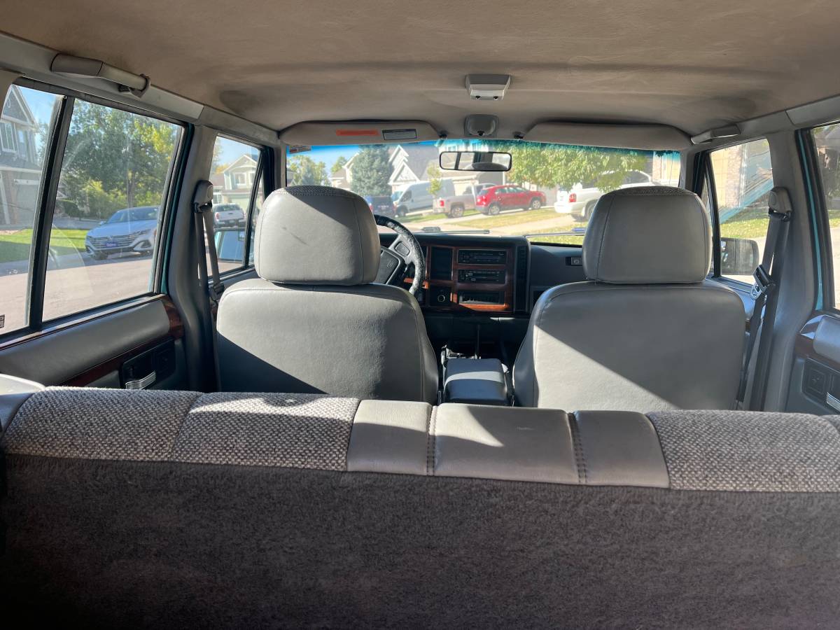 Jeep-cherokee-limitedcountry-1995-blue-11