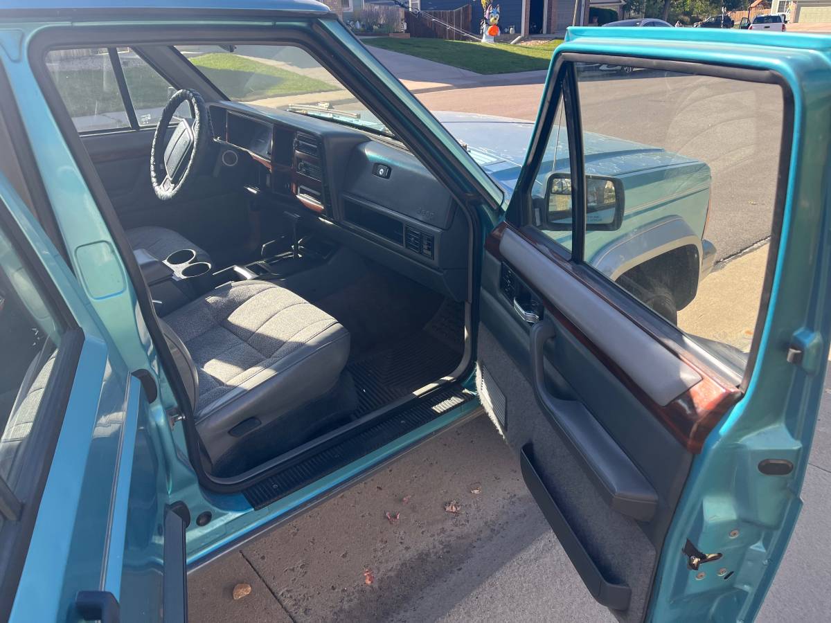 Jeep-cherokee-limitedcountry-1995-blue-6