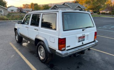 Jeep-cherokee-limitedcountry-1995-white-1