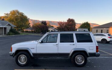Jeep-cherokee-limitedcountry-1995-white