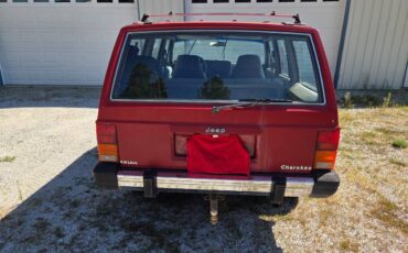 Jeep-cherokee-pioneer-1988-red-3