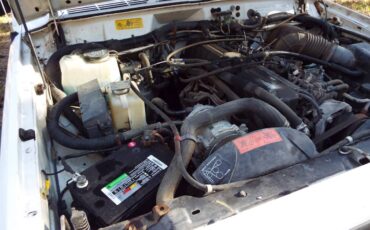 Jeep-cherokee-sport-4x4-1993-white-11