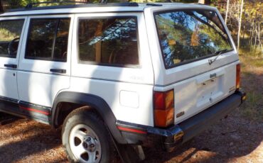 Jeep-cherokee-sport-4x4-1993-white-5