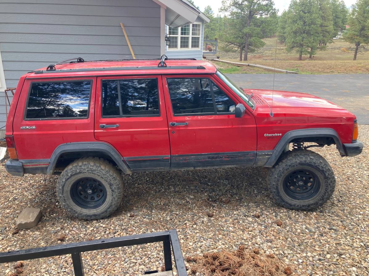 Jeep-cherokee-sport-4x4-1995-red-11