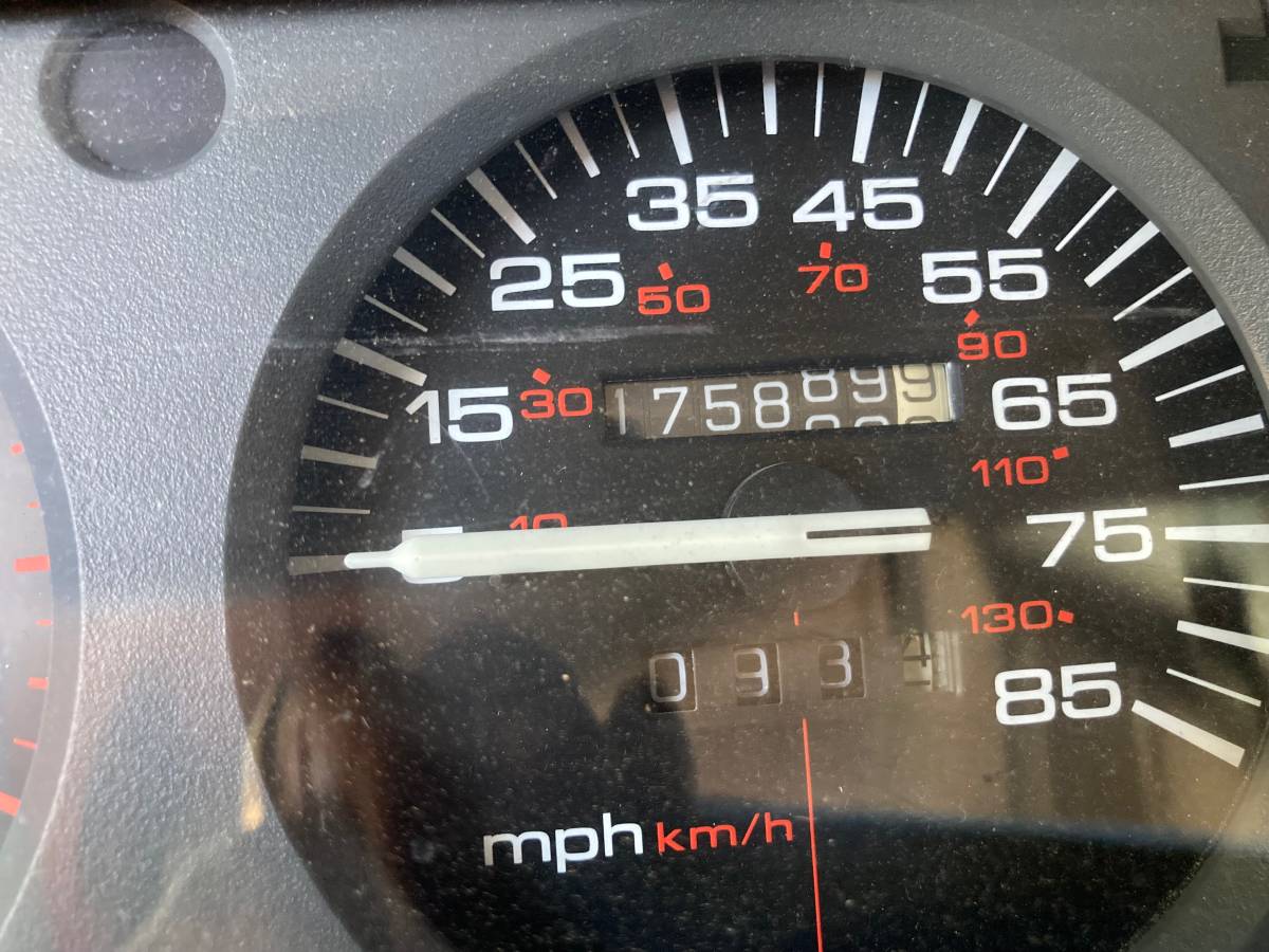 Jeep-cherokee-sport-4x4-1995-red-9