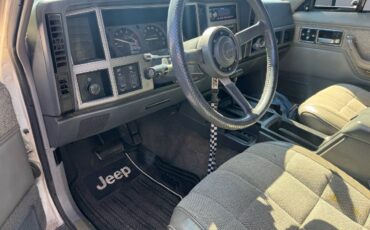 Jeep-cherokee-xj-1990-white-6