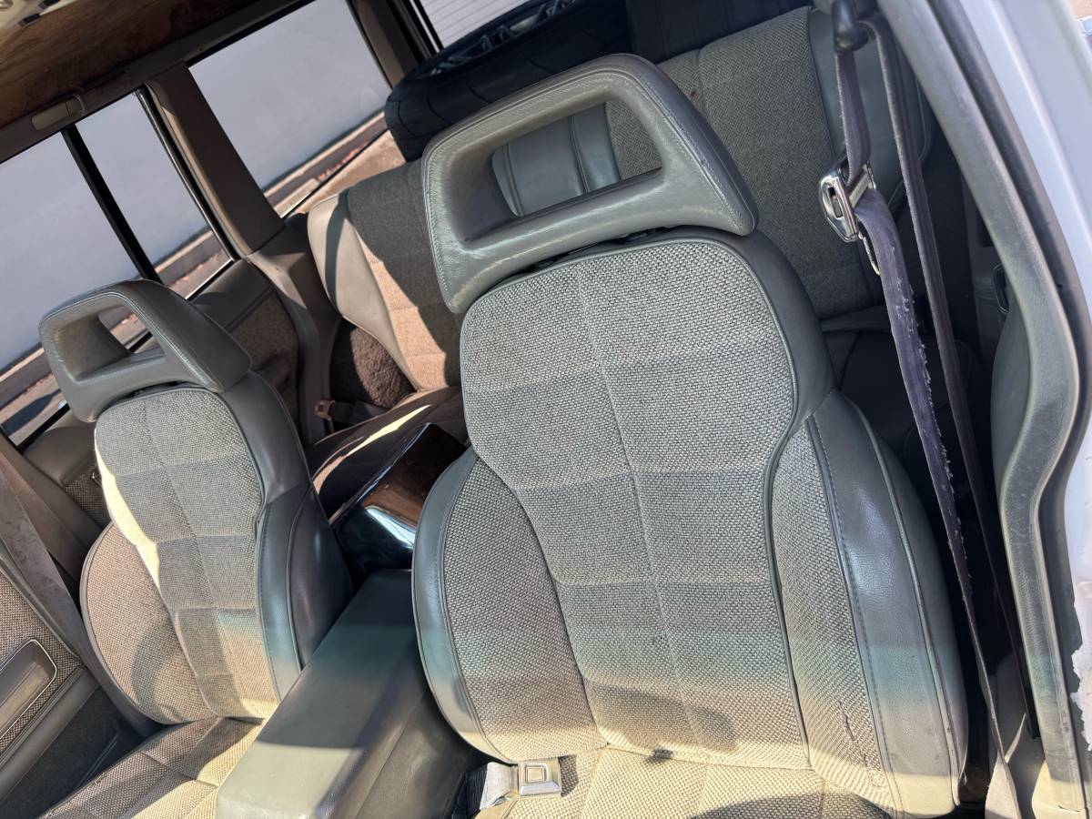 Jeep-cherokee-xj-1990-white-8