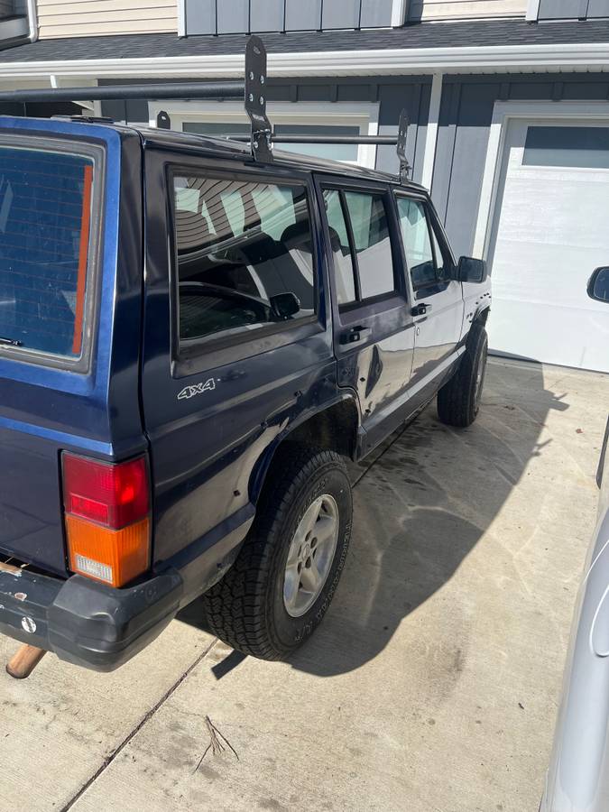Jeep-cherokee-xj-1996-blue-2
