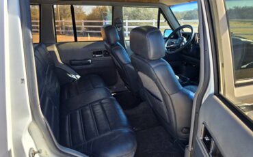 Jeep-cherokee-xj-limited-1989-white-22